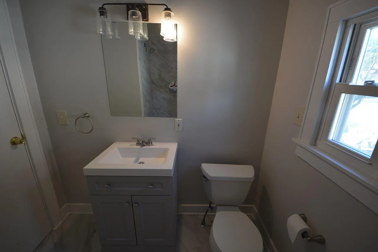 5804 Hawthorne Ave, Cincinnati, OH 45227 - Photo 12