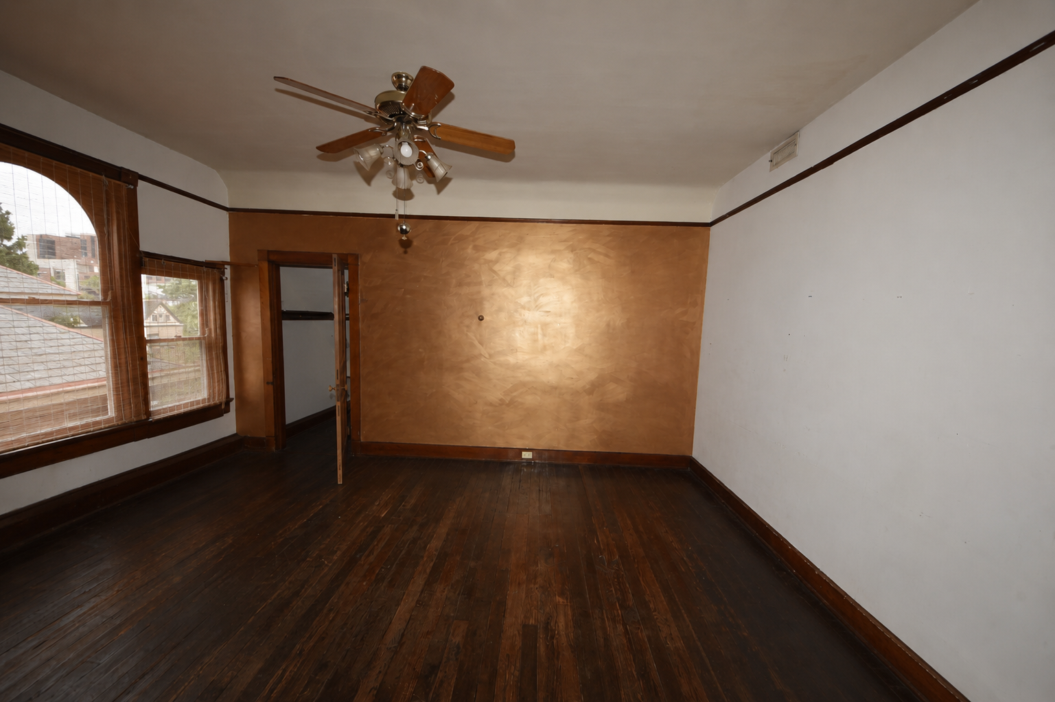 538 Terrace Ave - Unit 6 - Photo 5