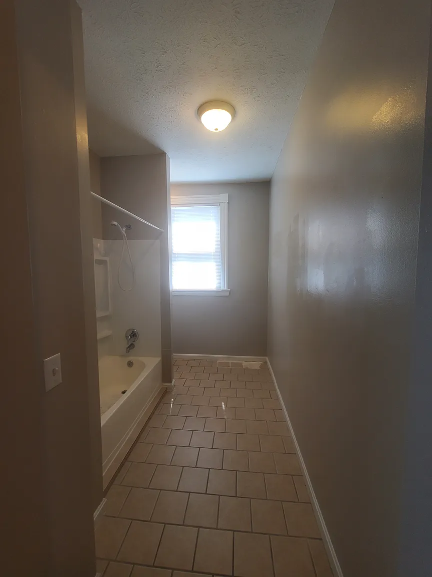 133 West Walnut Street - Unit #4 - Photo 10