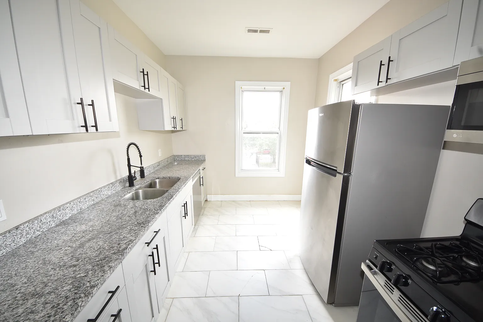 746 Columbia Street - Photo 9