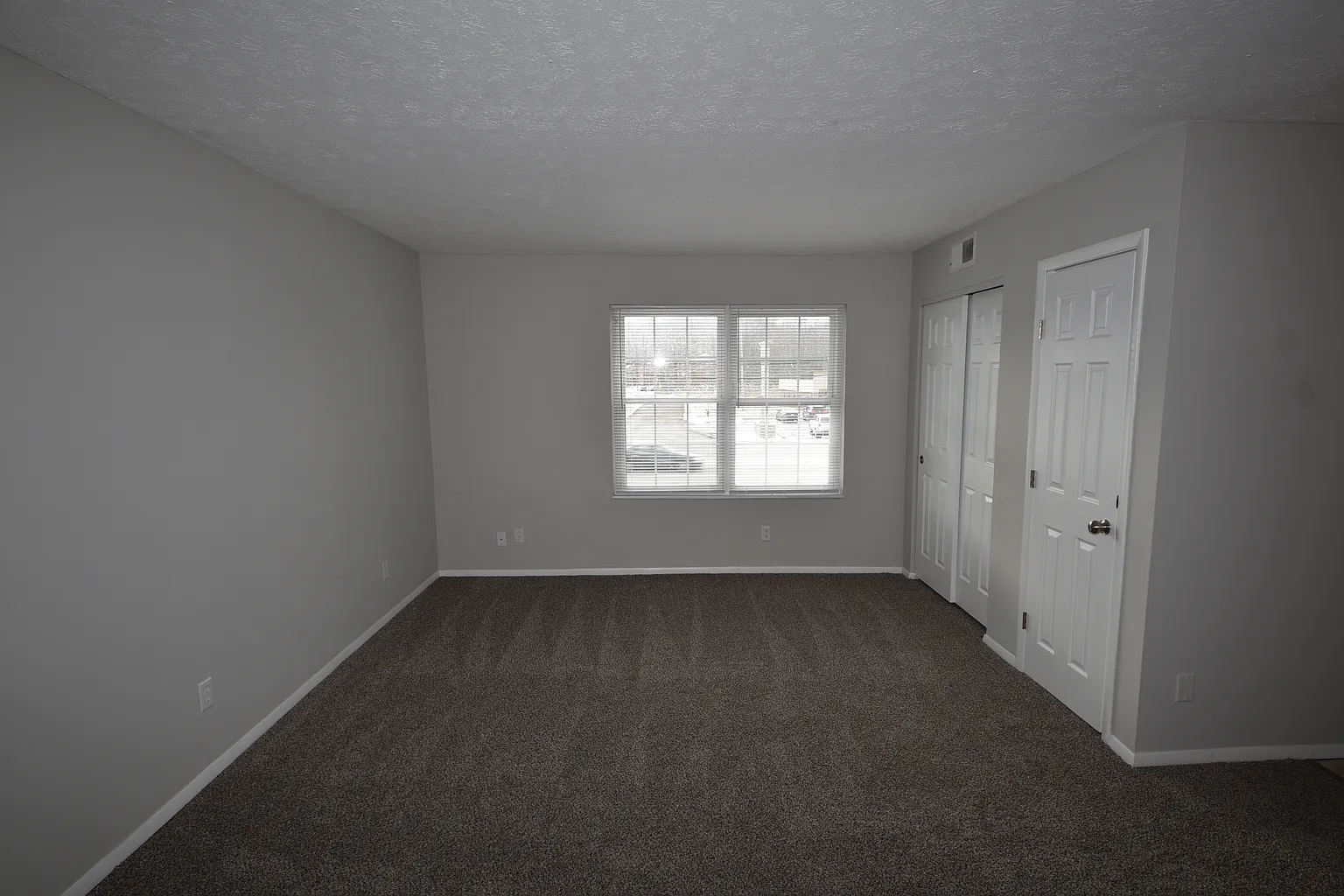 928 Ohio Pike - Unit #509 - Photo 3