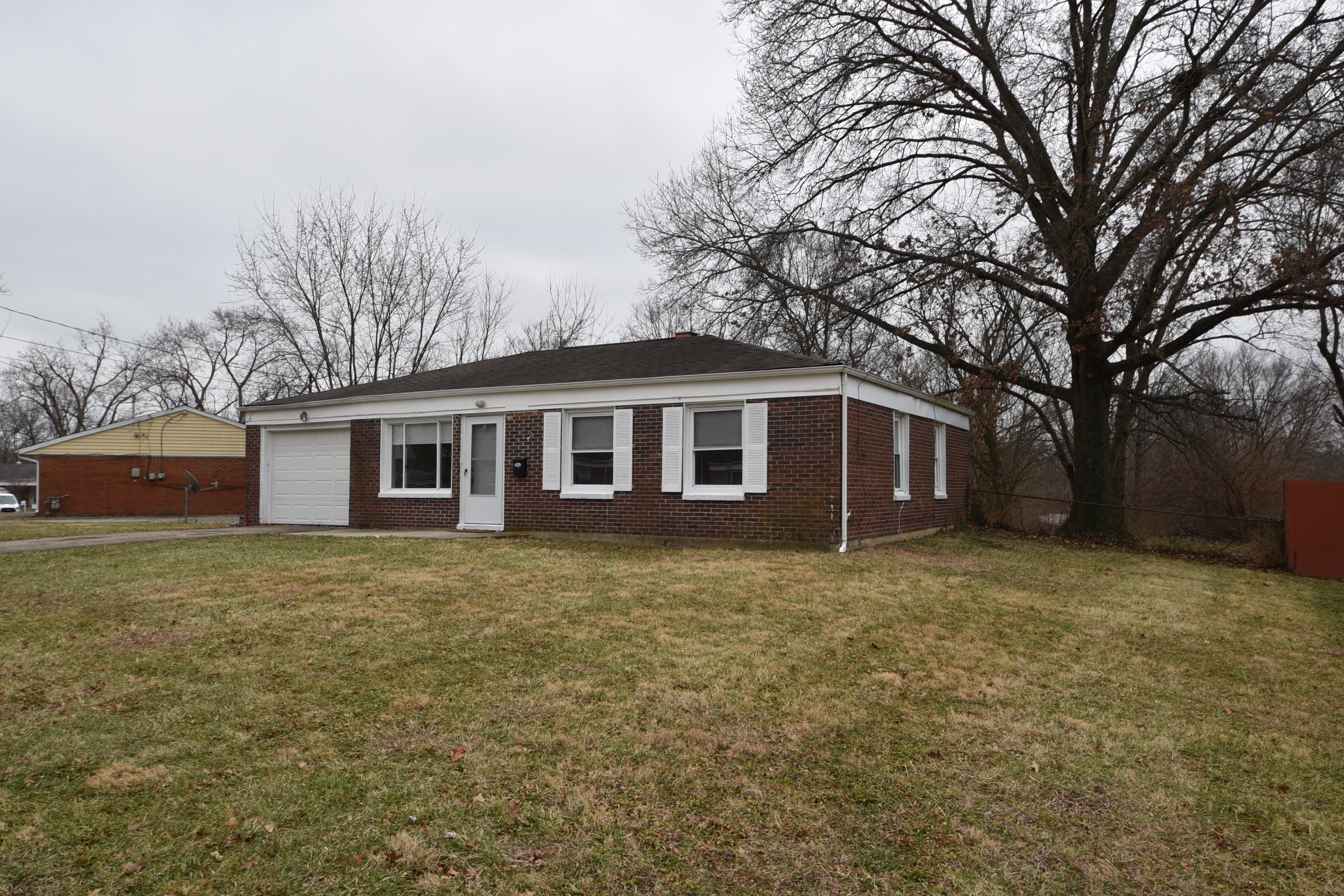 1047 Wellspring Dr, Cincinnati OH, 45231 - Photo 1