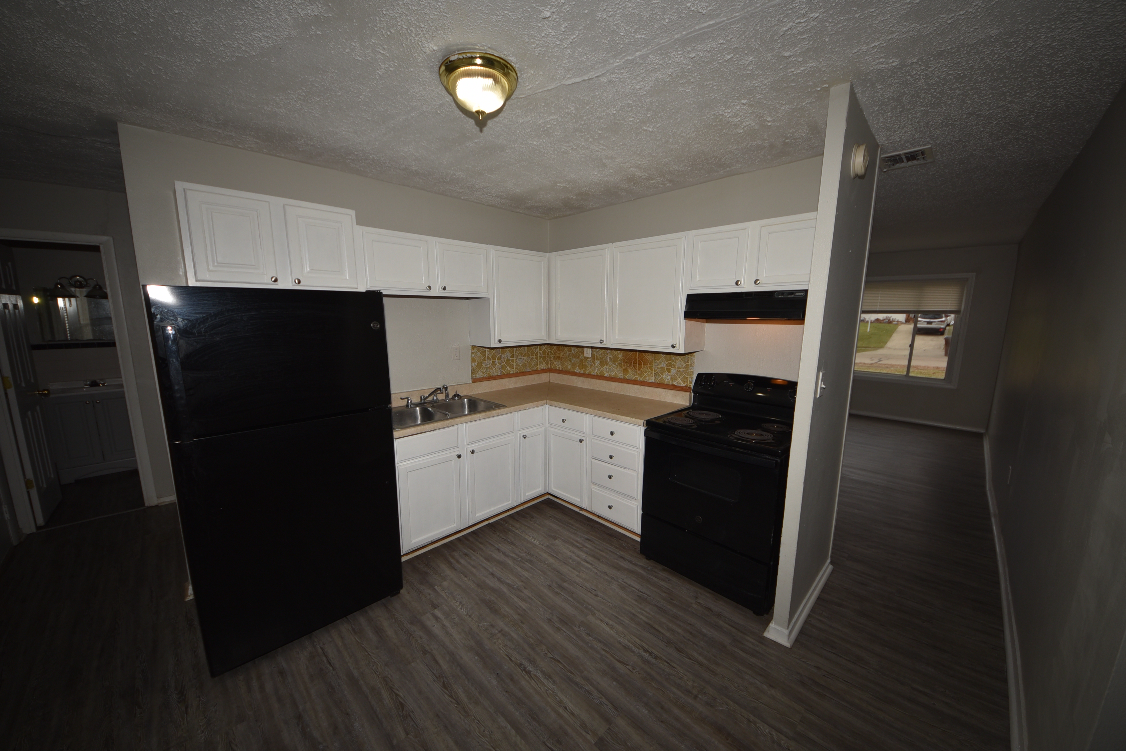 1047 Wellspring Dr, Cincinnati OH, 45231 - Photo 13