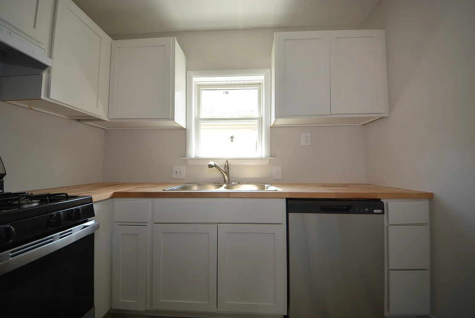 5804 Hawthorne Ave, Cincinnati, OH 45227 - Photo 7