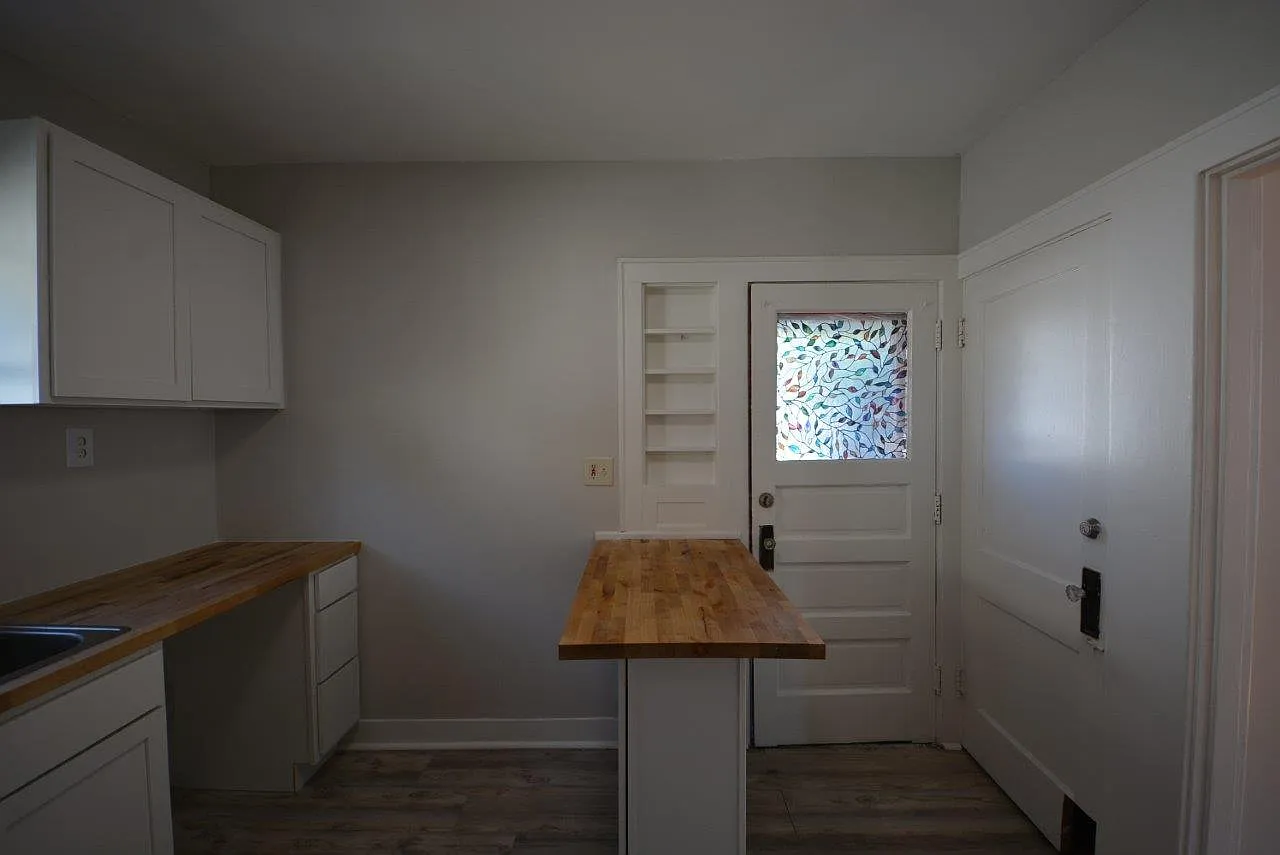 5804 Hawthorne Ave, Cincinnati, OH 45227 - Photo 8